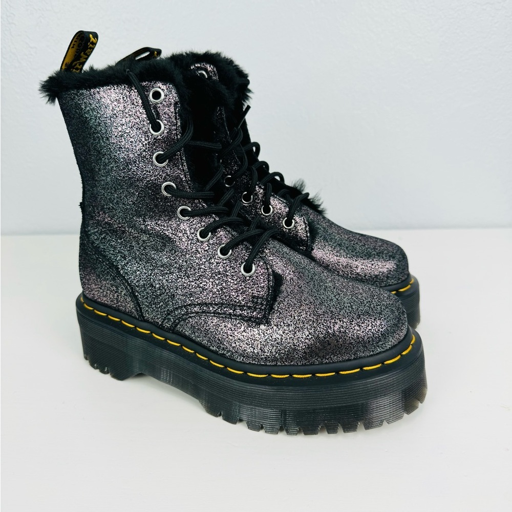 New DR. MARTENS JADON BOOT FAUX FUR-LINED LEATHER  BOOT - 6 US / 4 UK!